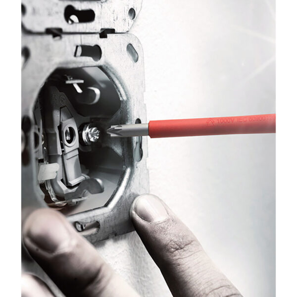 000 volts so as to ensure safe working at the permitted voltage of 1