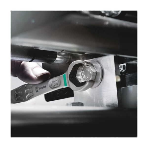 combination ratchet wrench by Wera. Everything that a wrench has to be able to do. And a whole lot more. Faster