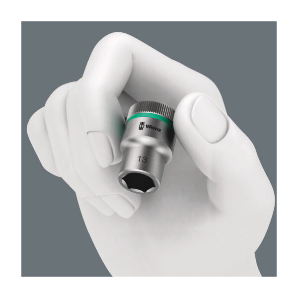 for universal use. Hand and machine sockets for almost all applications. With 