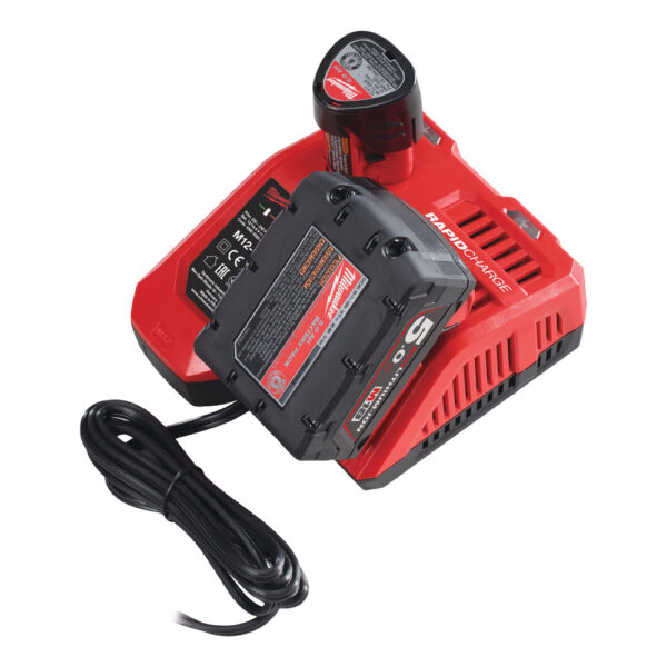 M14™ και M12™ REDLITHIUM™Επαναφορτίζει διαδοχικά - πρώτη μέσα